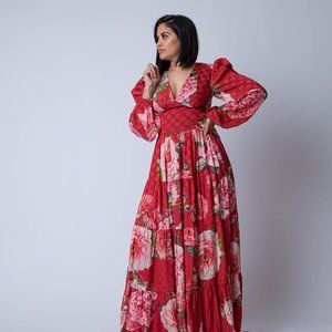 Long Dress, Long sleeves, Flowery pattern, on Rust Color